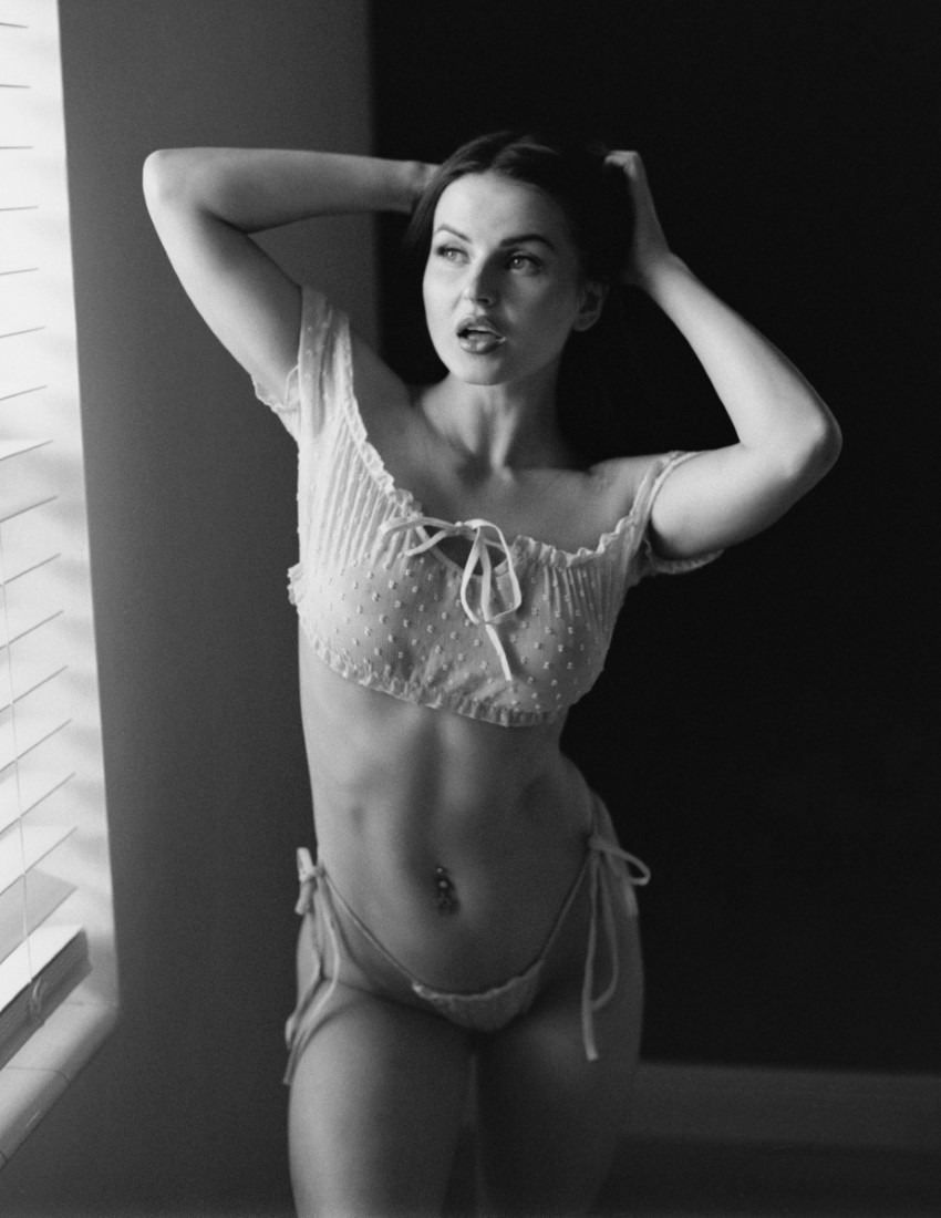 Grain - Veronica Lavery & Vito Servideo Image 13