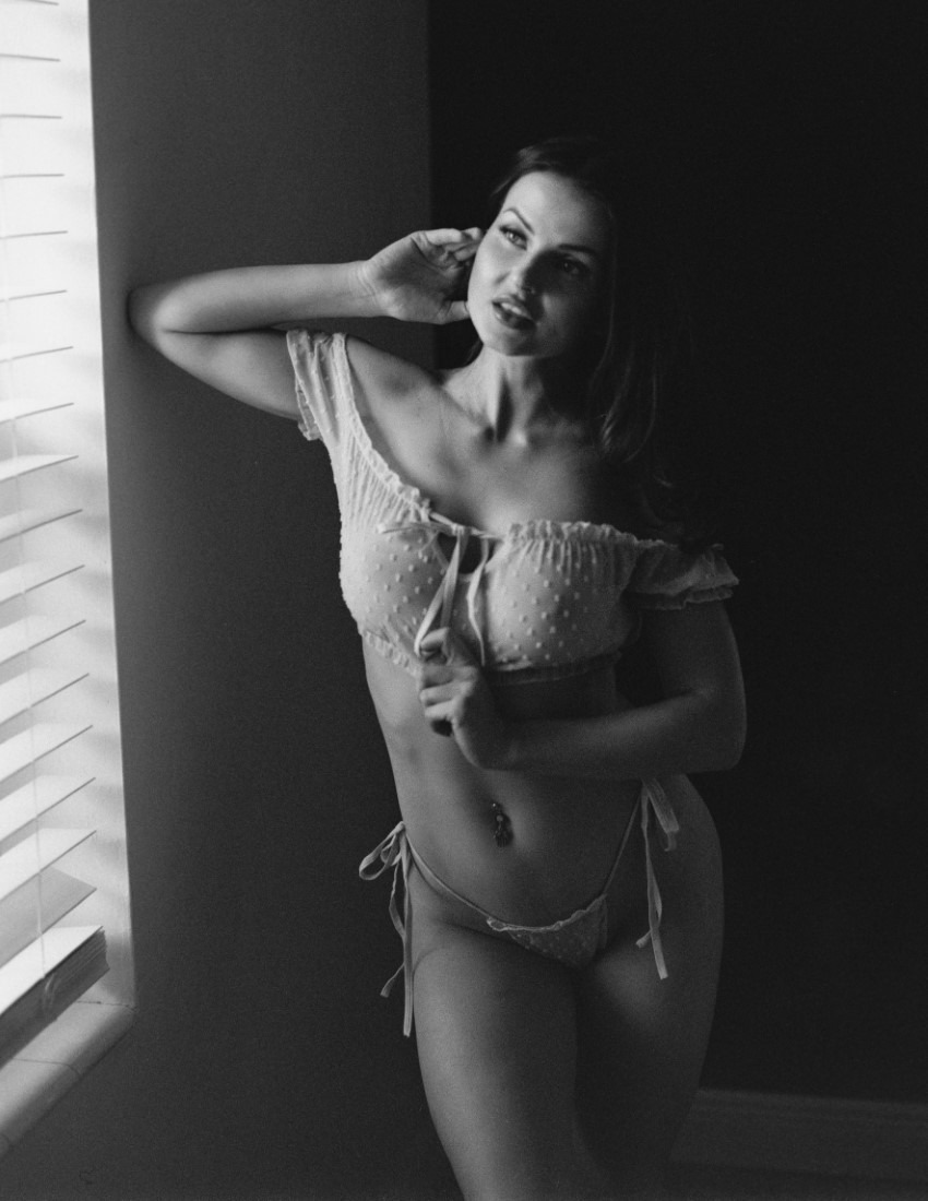 Grain - Veronica Lavery & Vito Servideo Image 18