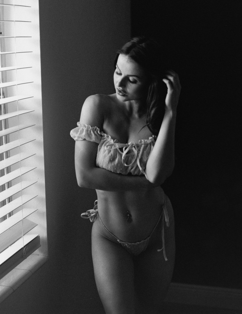 Grain - Veronica Lavery & Vito Servideo Image 27