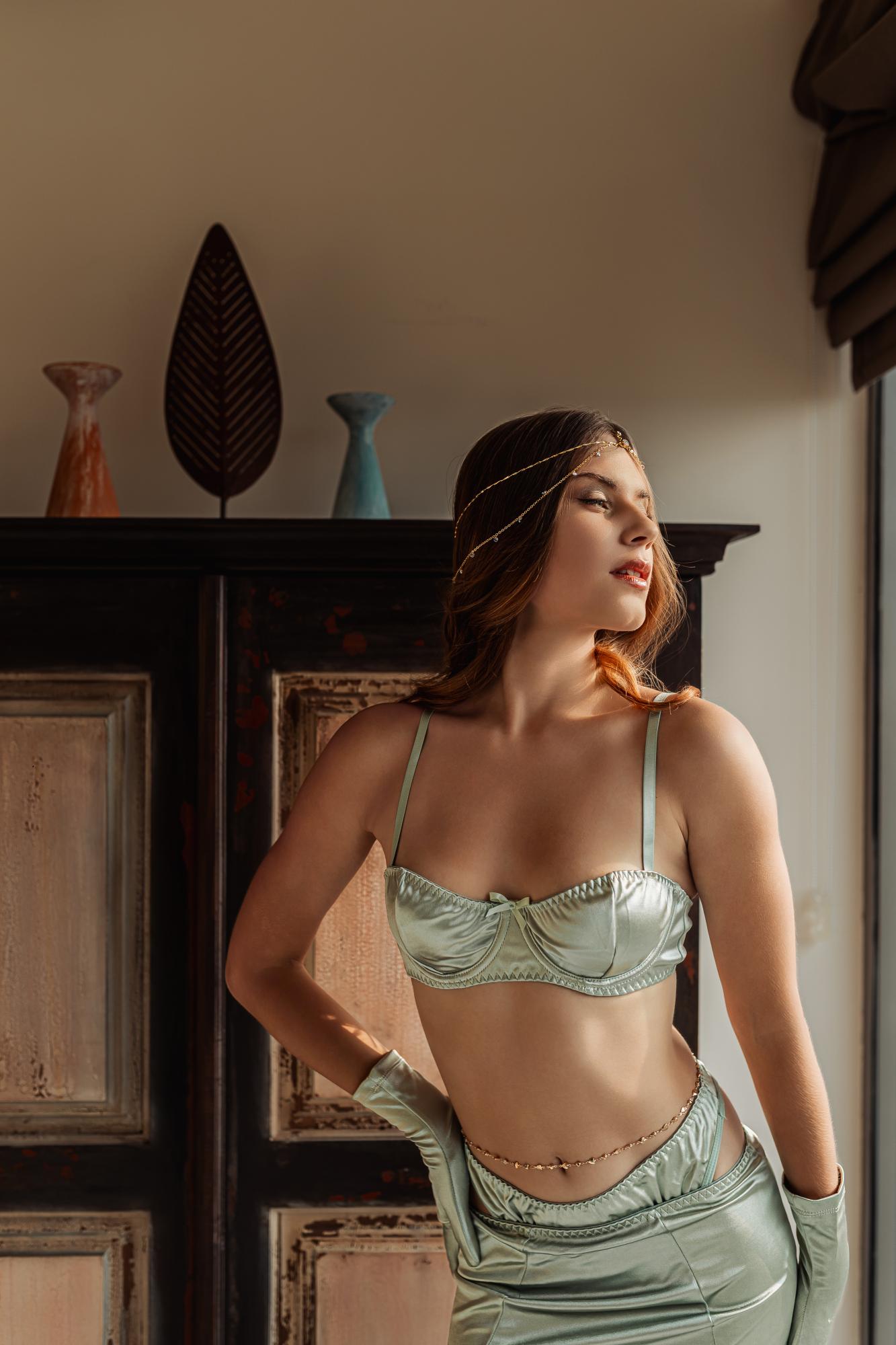 Grogeous Russian Model Elena - Sensuous Darkroom & Elena Lamberti Image 5