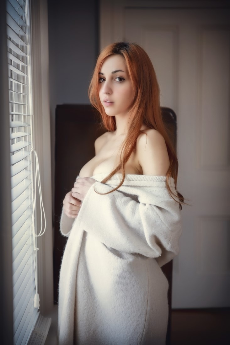 Hannah Fate's Stay In The Royal York Suite - Hannah Fate & Rian Schaefer Image 8