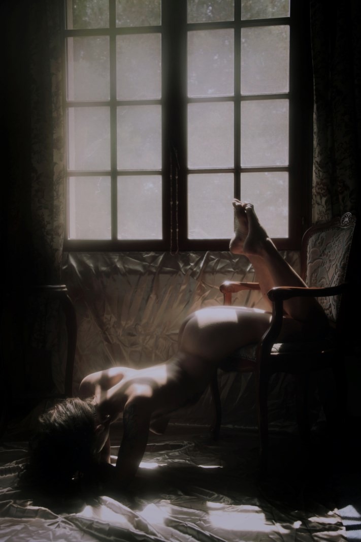 Hmd Photography & Raedience - Lady In Red Image 11