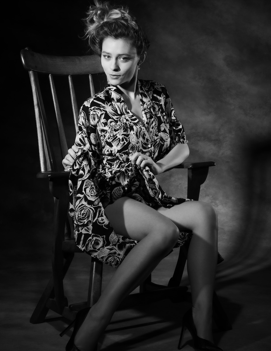 Hollywood Glamour in Black and White - Alice Antoinette & Doug Hansgat Image 12