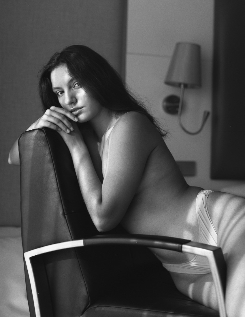 Hotel Room - Agata Pribulova & Petra Rosič Harenčáková Image 6