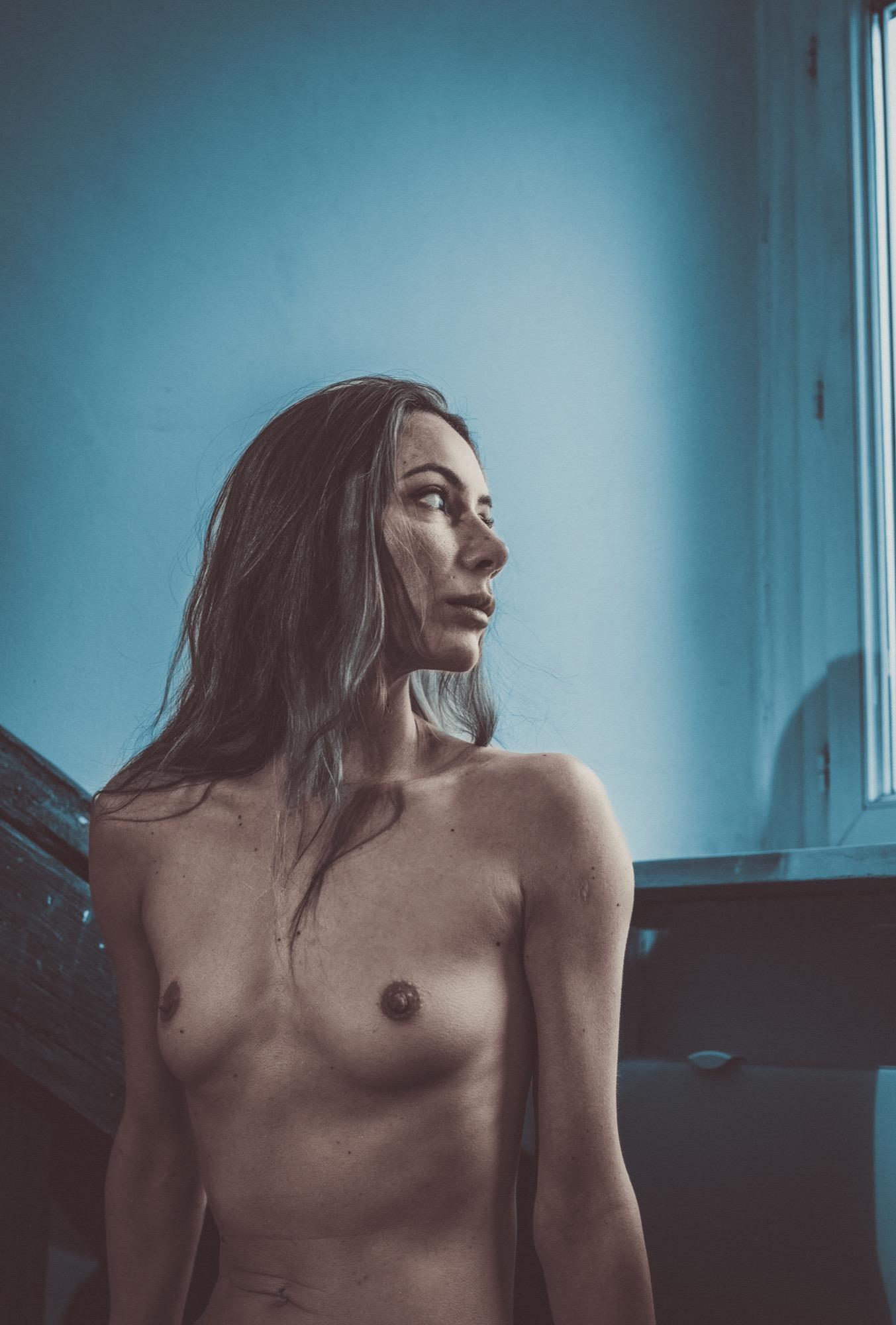 In Blue - Claudio Pari & Luci Image 2