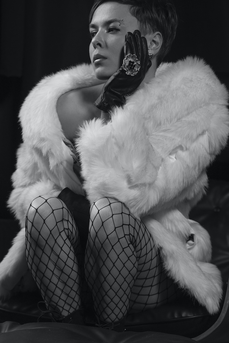 Irina at the Loft - Olivier Springer & Irina Image 12