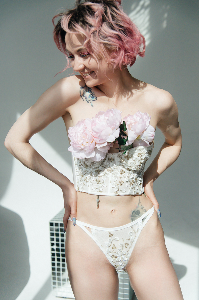 je peux m`acheter des fleurs - Maria P & Zhenya Zingallur Image 17