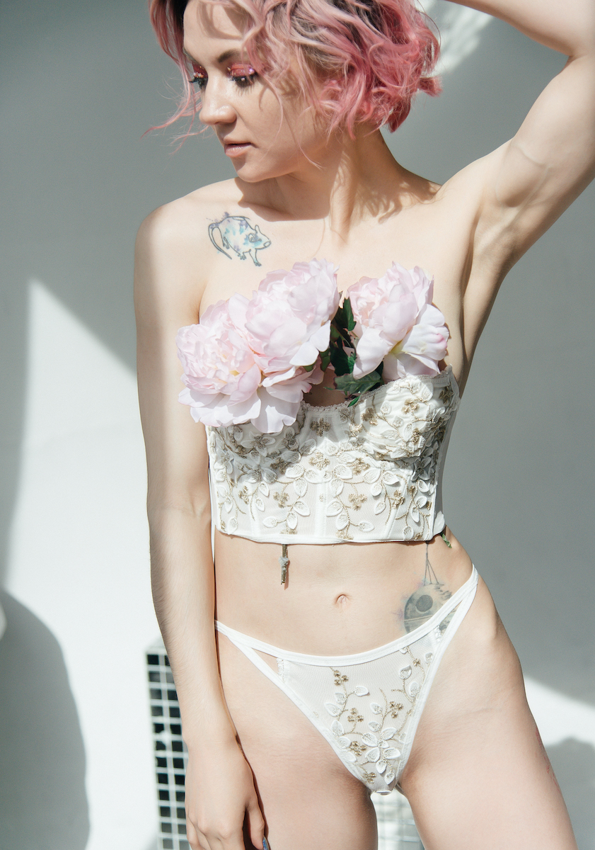 je peux m`acheter des fleurs - Maria P & Zhenya Zingallur Image 18