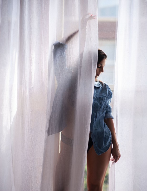 Joseph Hipolito & Taylor Welch - All The Right Curves Image 8