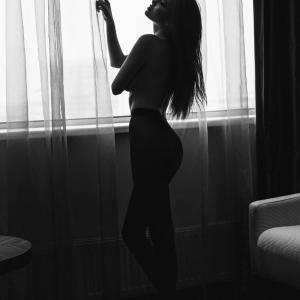 Katrin Levkina Elena Kunitcyna Last Straw 10 Cg18ux5 Boudoir Poses Near the Window