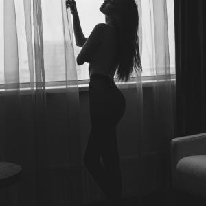 Katrin Levkina Elena Kunitcyna Last Straw 20 Nkxfy93 Boudoir Silhouette Poses