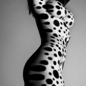 Ksenia Julia Zhitkova 7 Mxgc09j Boudoir Photography with Interesting Light Textures
