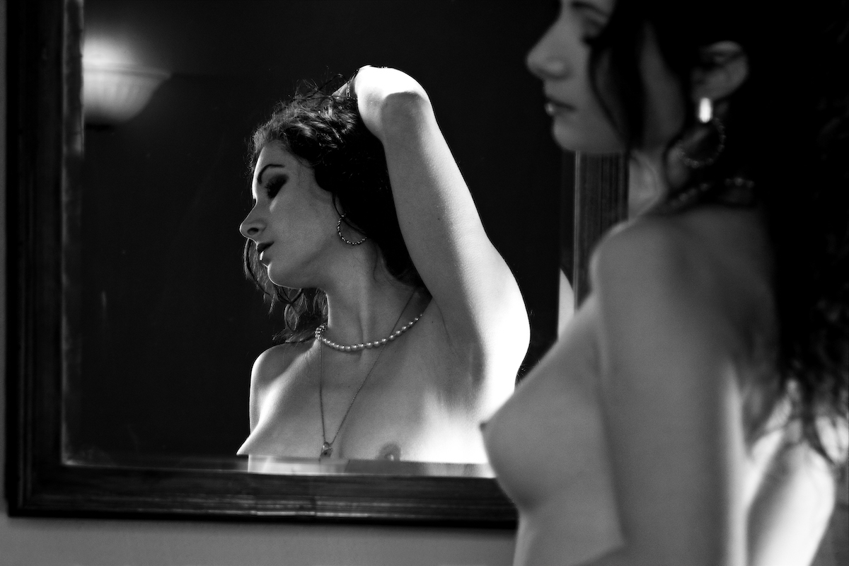 «La Fleur Blanche» The brothel of the Belle Époque Image 11