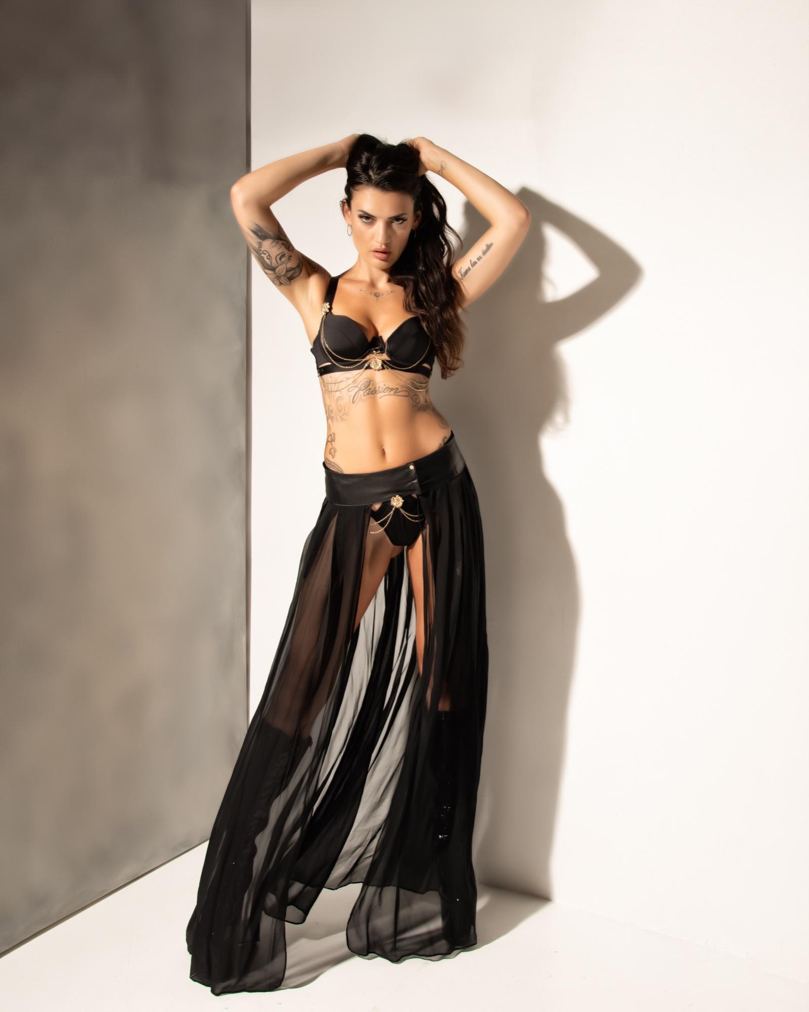 Lacel:  Instinto Y Forma - Mbaphotostudio & LaCel Image 3