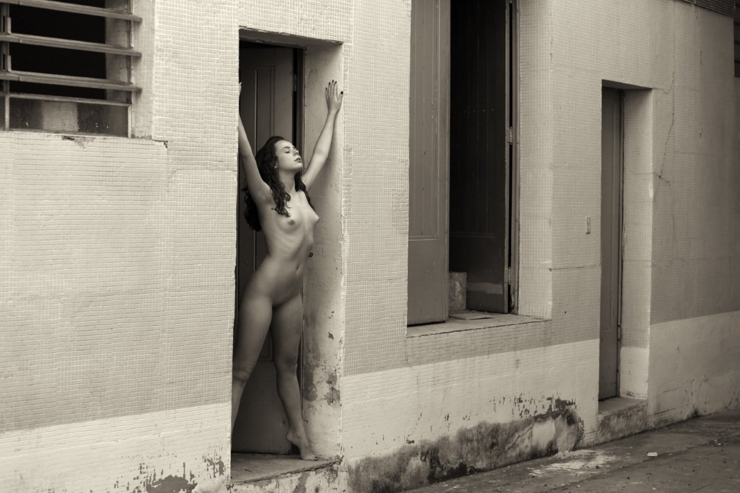 Lechat & Agata - Red In Black And White Image 11
