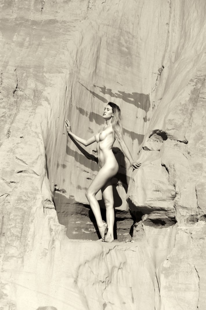 Lechat & Paloma Magalhães - There She Was, In The Desert, In Front Of Me! Image 11
