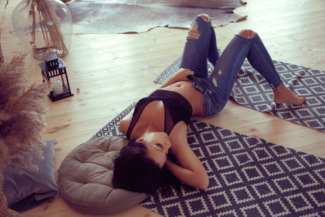 Linda At Home - Linda & Adrienn Banko Image 4