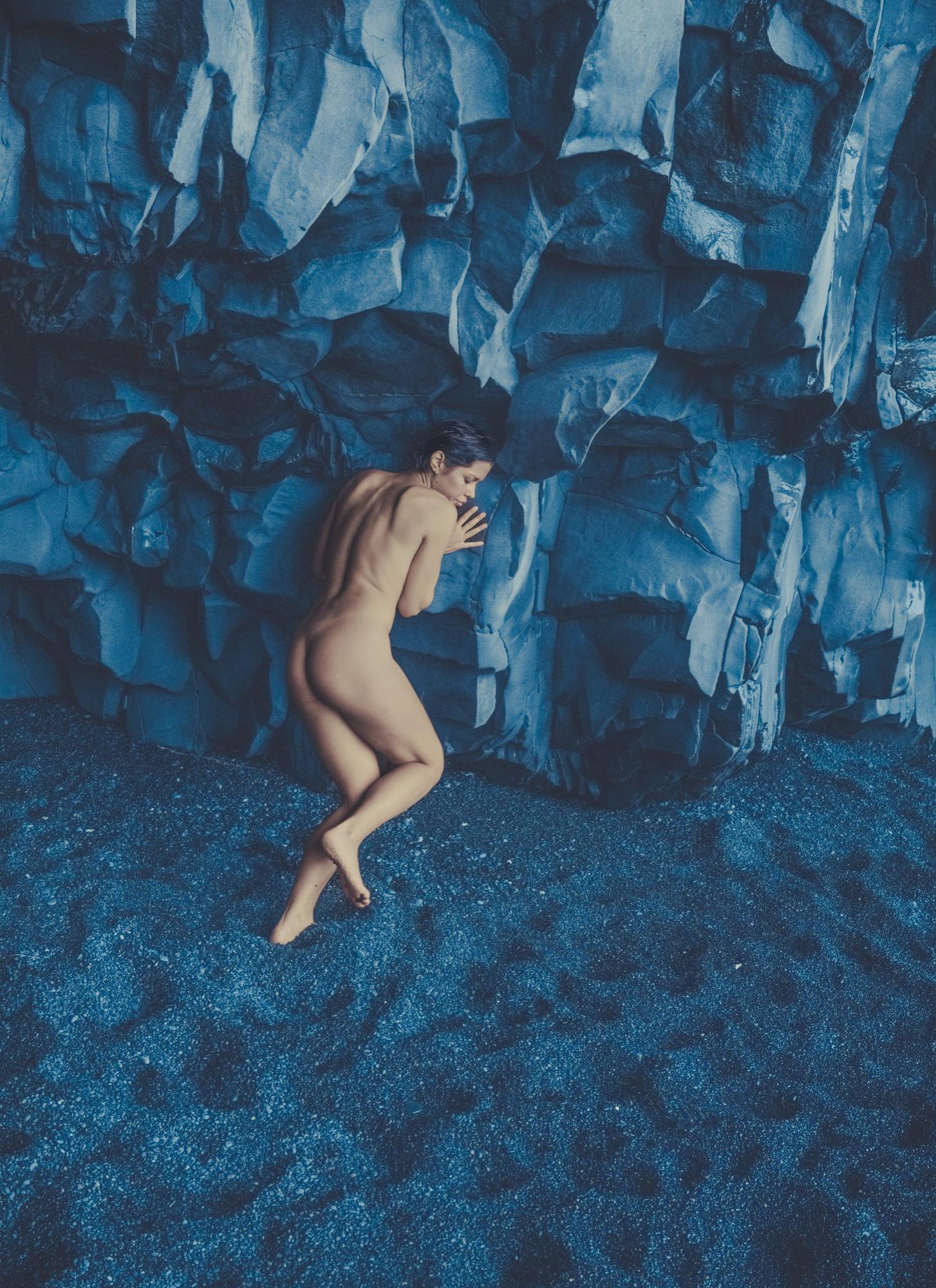 Lost In The Icelandic Rocks - Claudio Pari & Ksenia Image 7