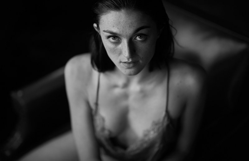 Magdalena Iskra & Ewa Moniek & Iza Maka - Play Of Light And Shadow Image 6