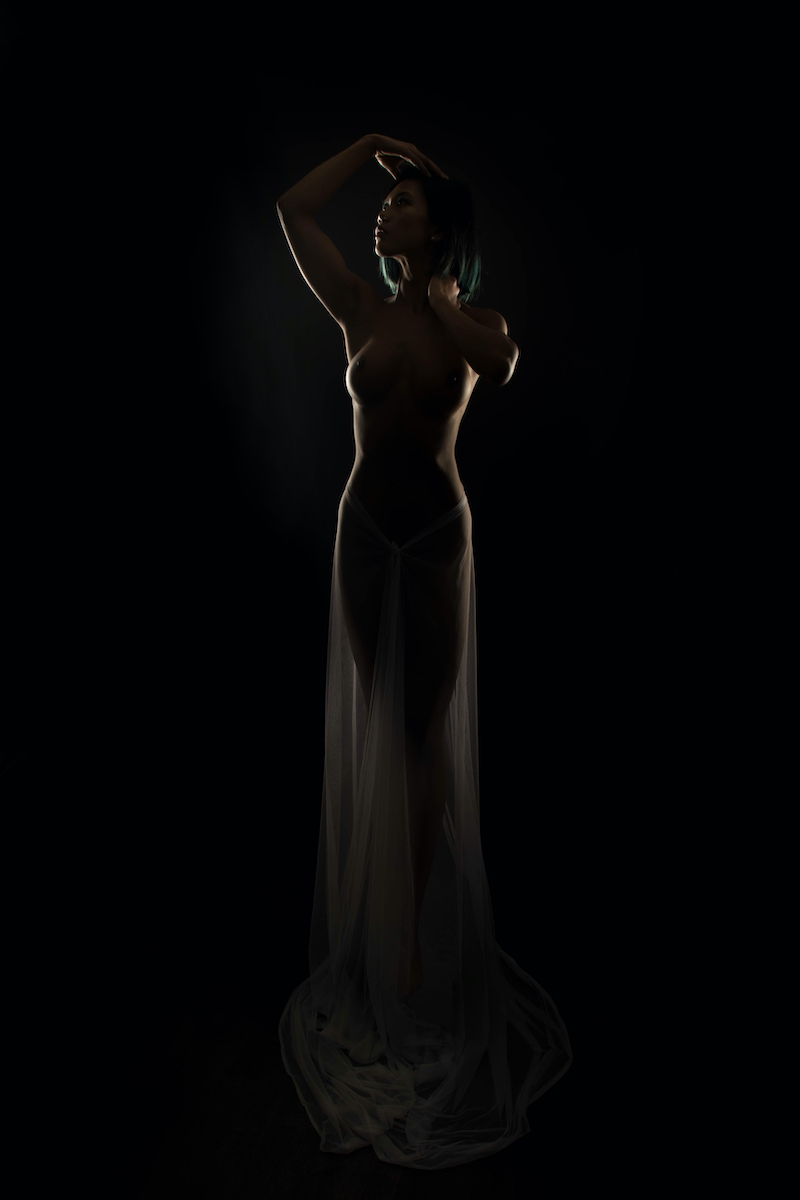 Magnifica - Nadya & Jorge Colvin Image 9