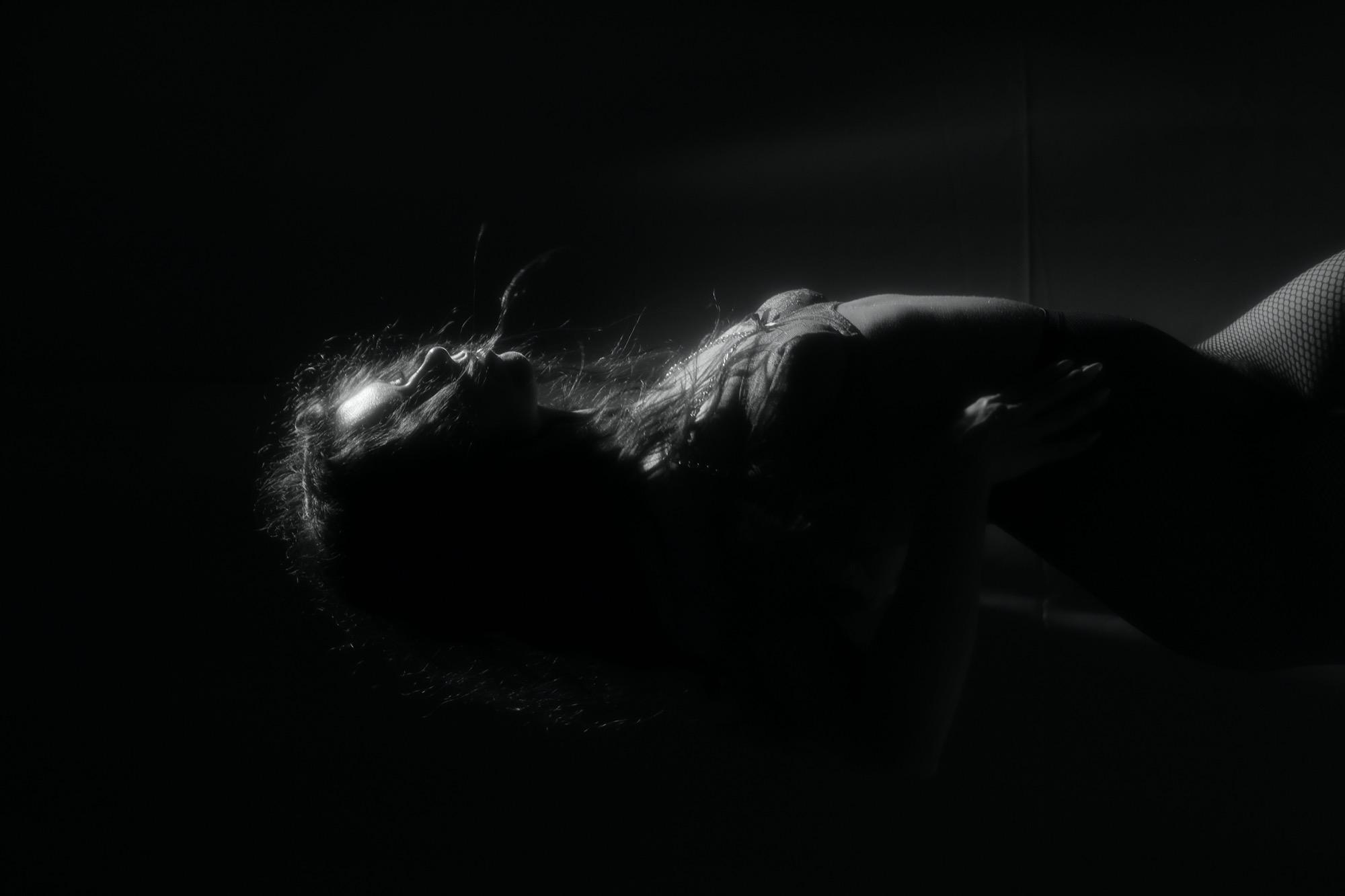 Monochrome Aesthetic - Dmitriy Popov & Anastasia May Image 3