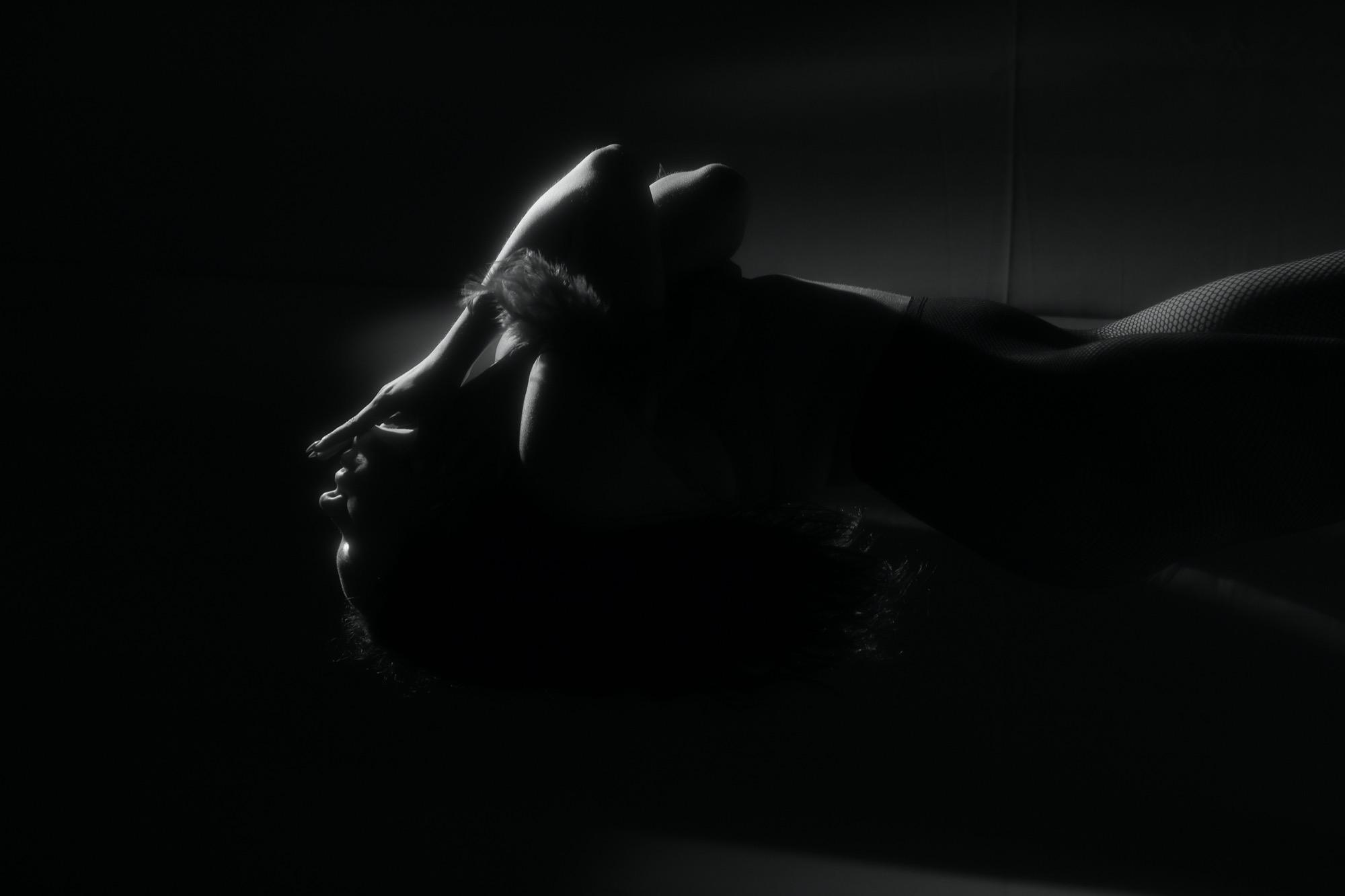Monochrome Aesthetic - Dmitriy Popov & Anastasia May Image 7