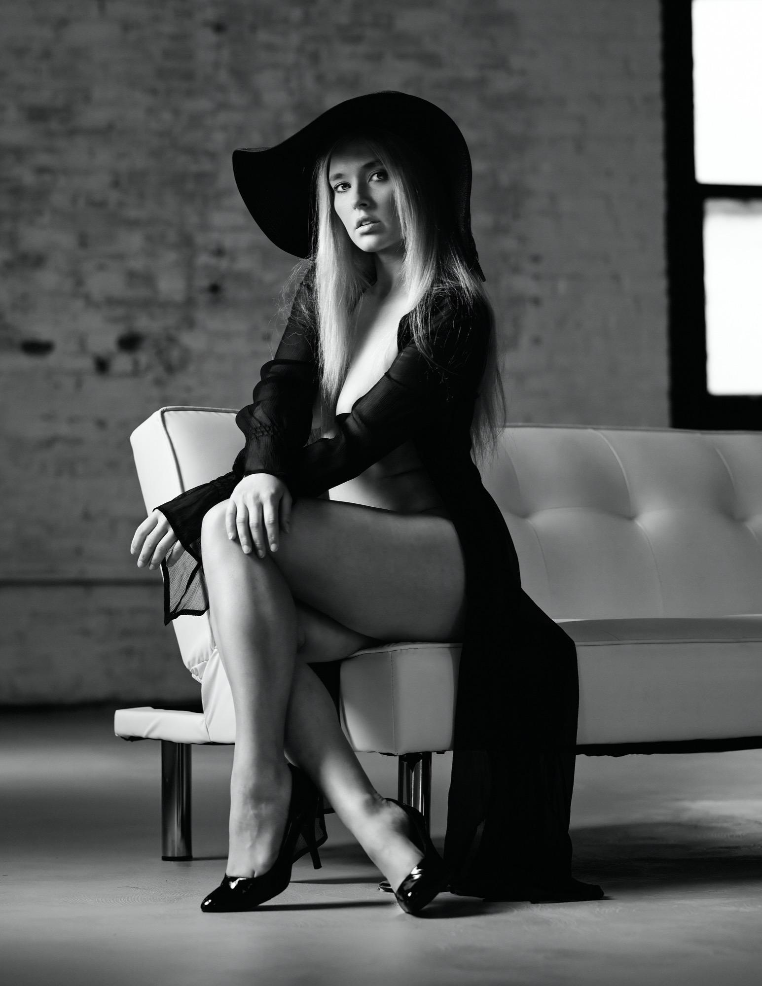 Monochrome Muse - David Holt Image 10