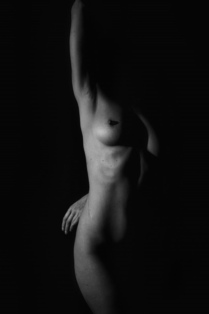 Monocrome Boudoir - Adam Csomor & Joanna Bodo Image 5