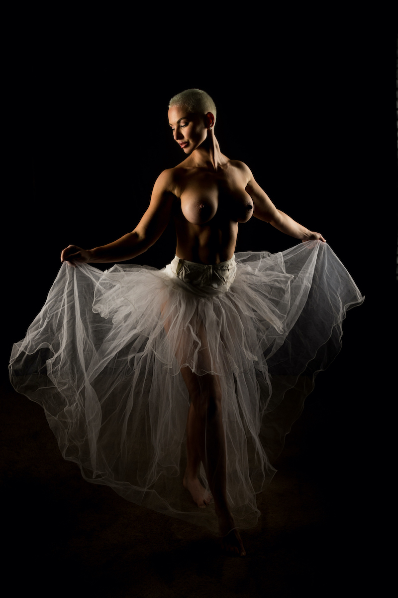 Naughty and Nice - Katya & Jorge Colvin Image 10