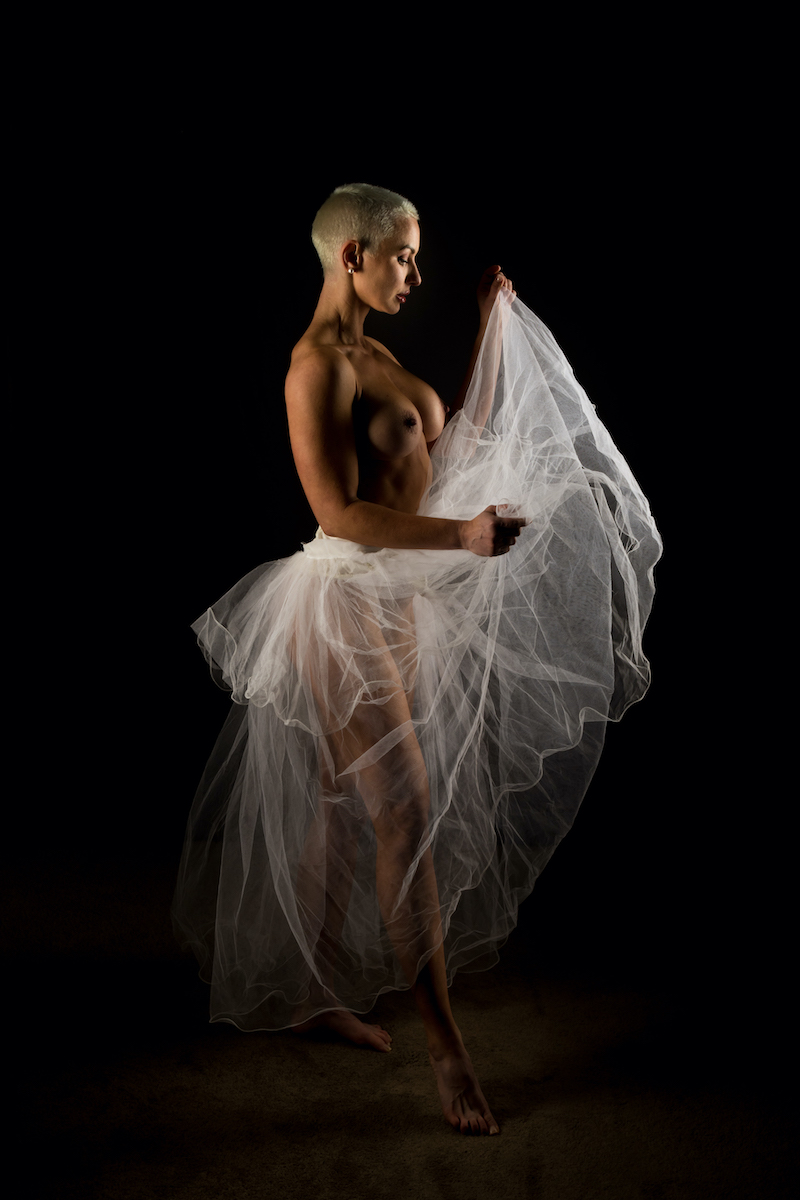 Naughty and Nice - Katya & Jorge Colvin Image 4