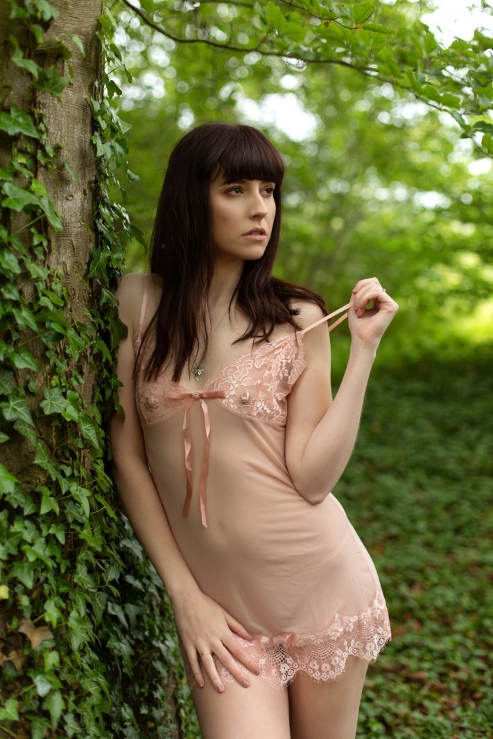 Nicholas Goldsworthy & Hannorah - Summer Walks Image 12