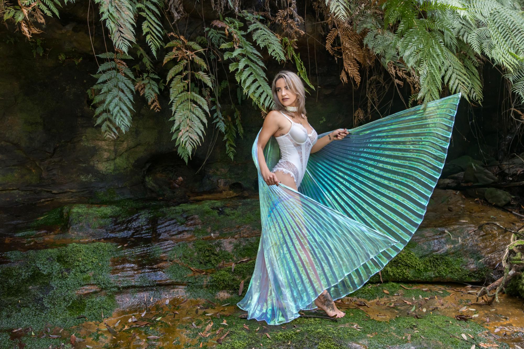 Nikki Visit To Paradise Vol1 - Jorge Colvin & Nikki Schofield Image 5