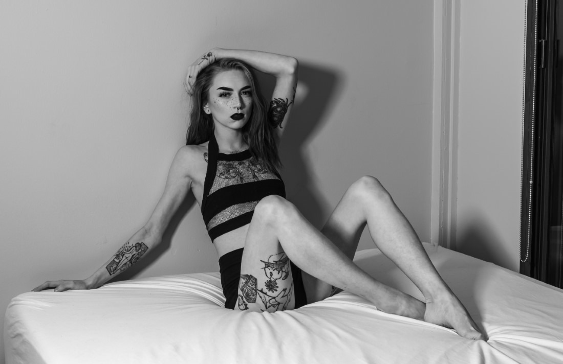No Blankets On My Bed - Isabella Peach & Gsphotoalbum Image 13