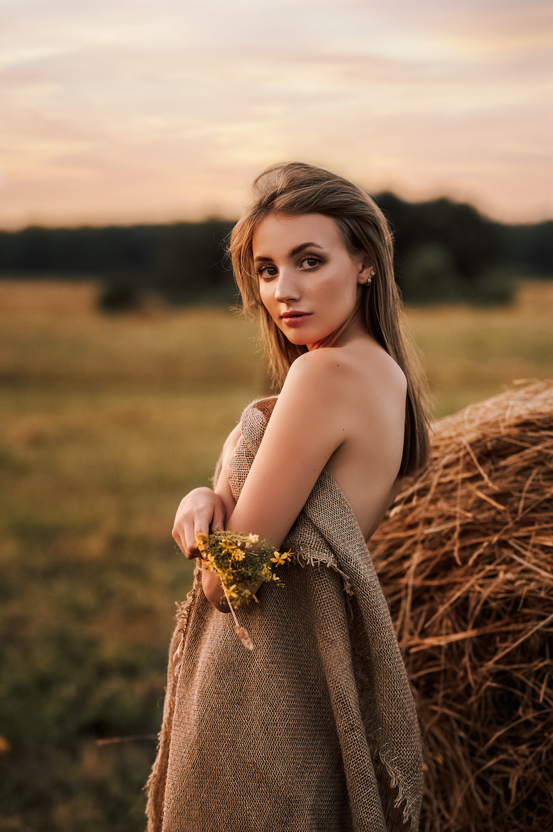 Nude Fields - Anastasia Hakimova & Olga Gubkina Image 4