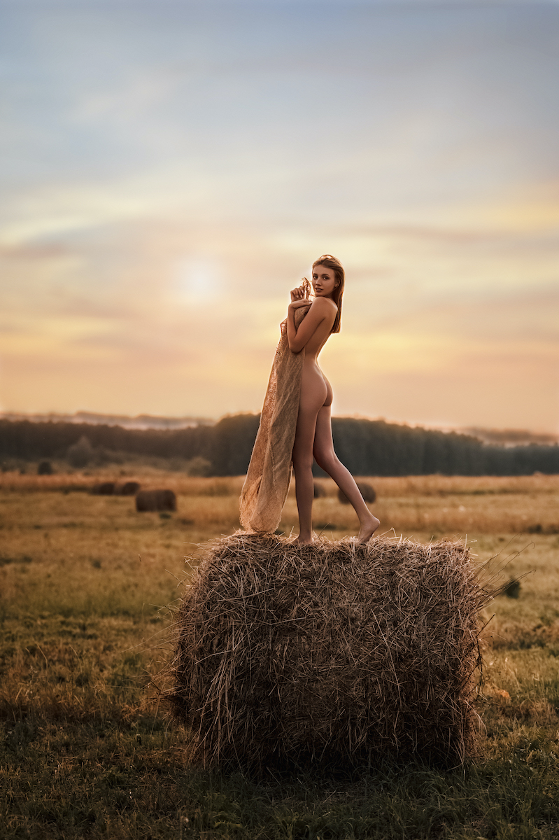 Nude Fields - Anastasia Hakimova & Olga Gubkina Image 6