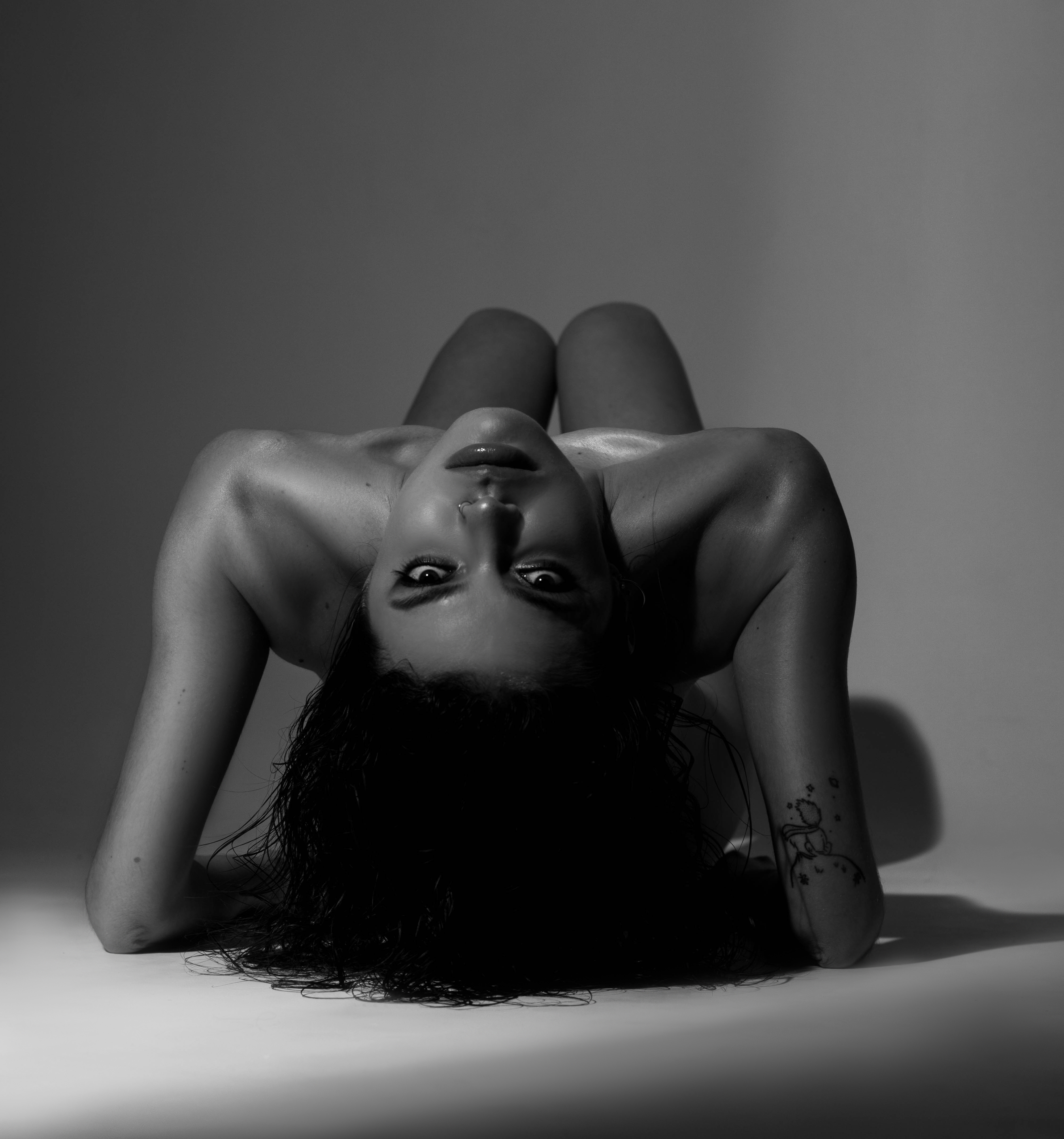 Nude - Lily Image 6