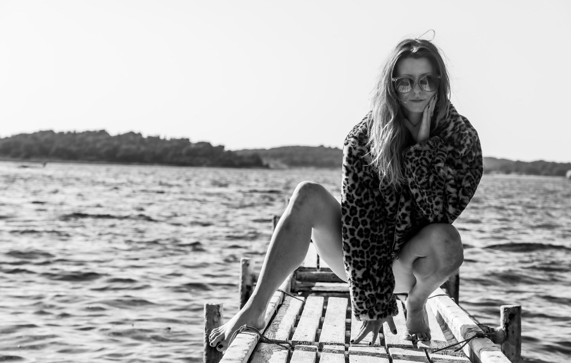 On The Beach - Vuk & Daisy Image 7