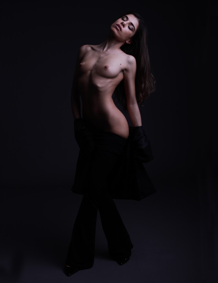 One Day With Chiara - Luca Bartoli & Chiara Bianchino Image 8