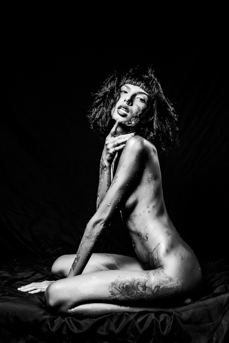 Peccatum - Ingrid Sousa & Luciano Freire Image 6