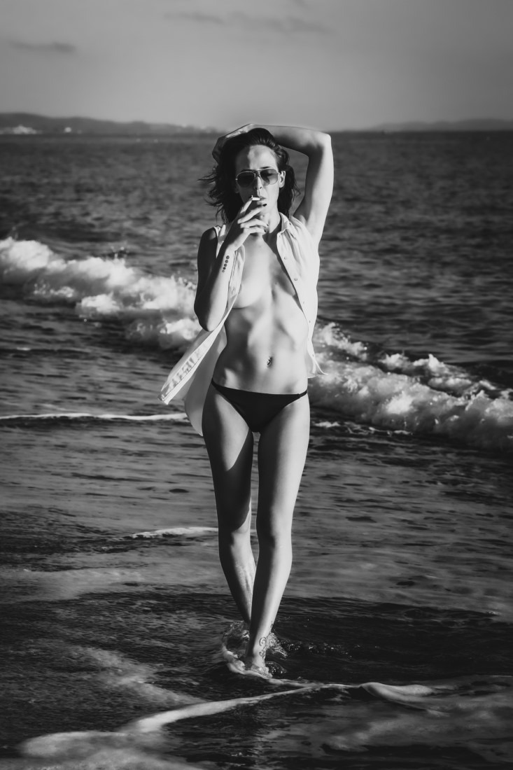 Perfect Blue - Miriam Bellucci & Simona Pistolozzi Image 4
