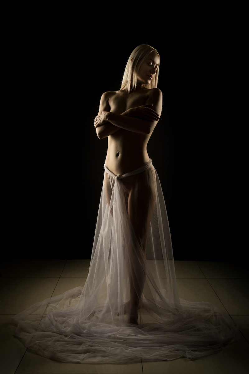 Poppet Shadows - Jorge Colvin Image 4