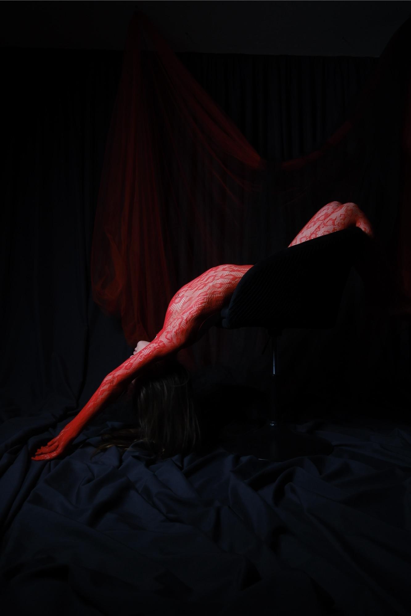 Red - Ekaterina Korobova & Fairuza  Zhamalova Image 7