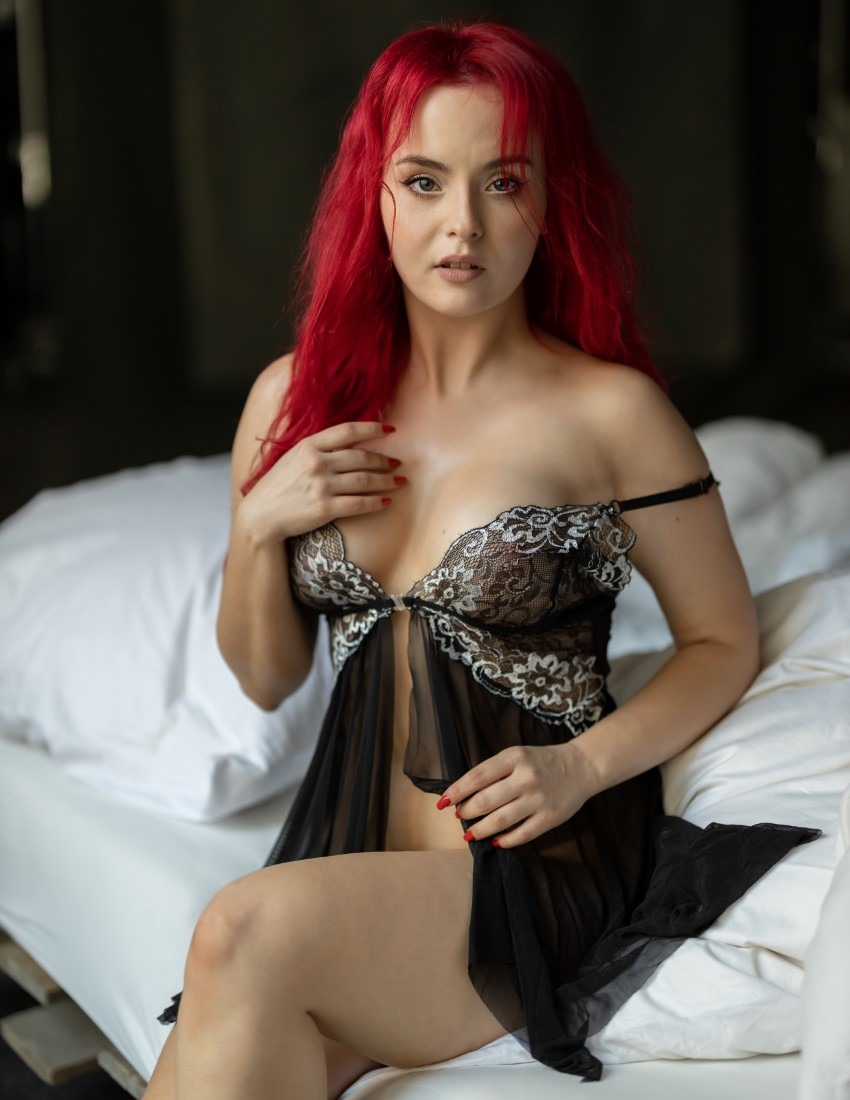 Red Seduction - Marta & Thomas Hessel Image 12