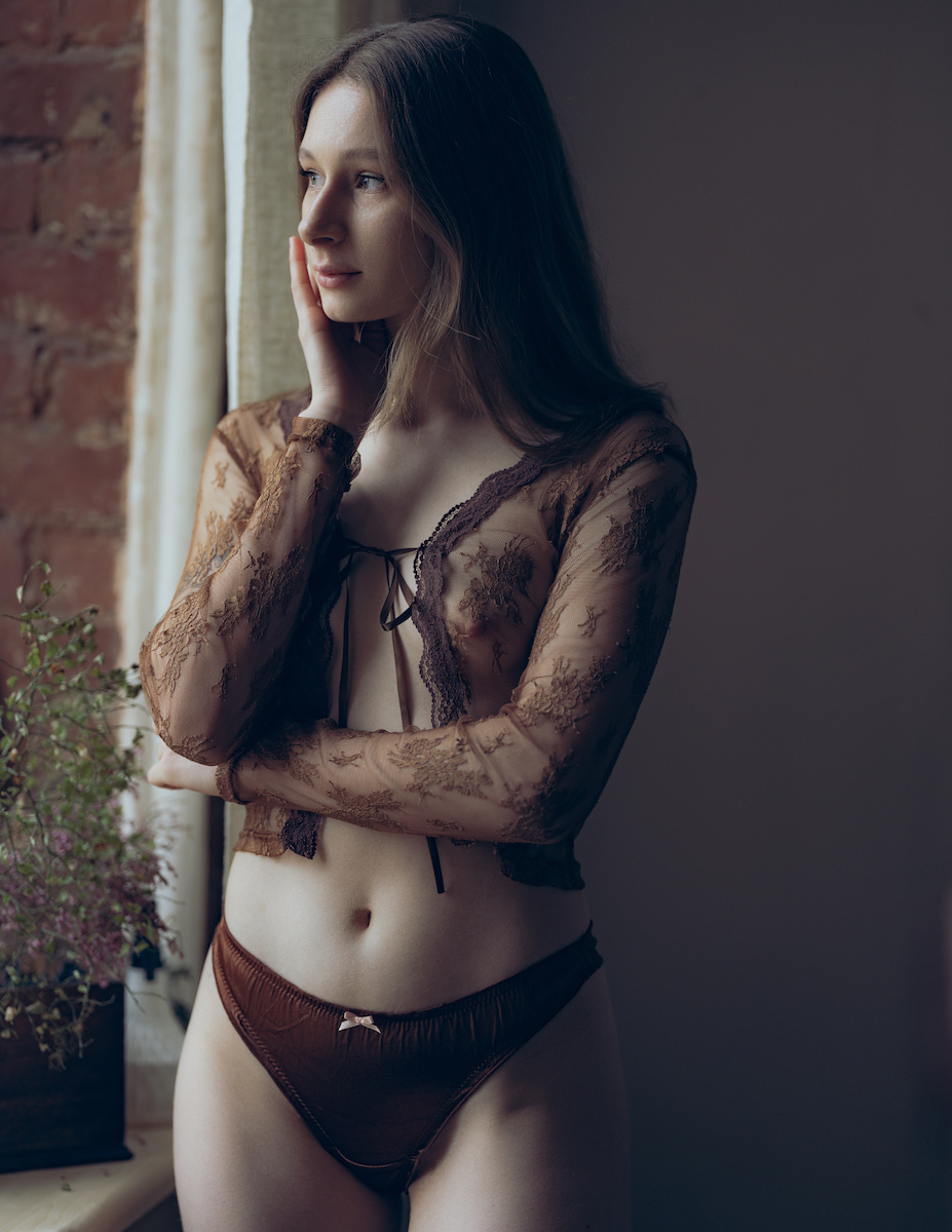 Retro Brown - Nikolay Bobrovskiy Image 13