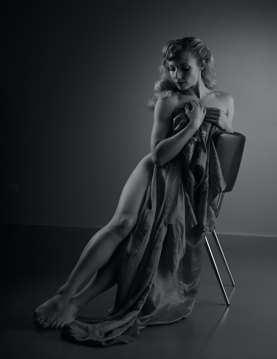 Retro Glamour - Emma Cat & Terry Mendoza Image 13