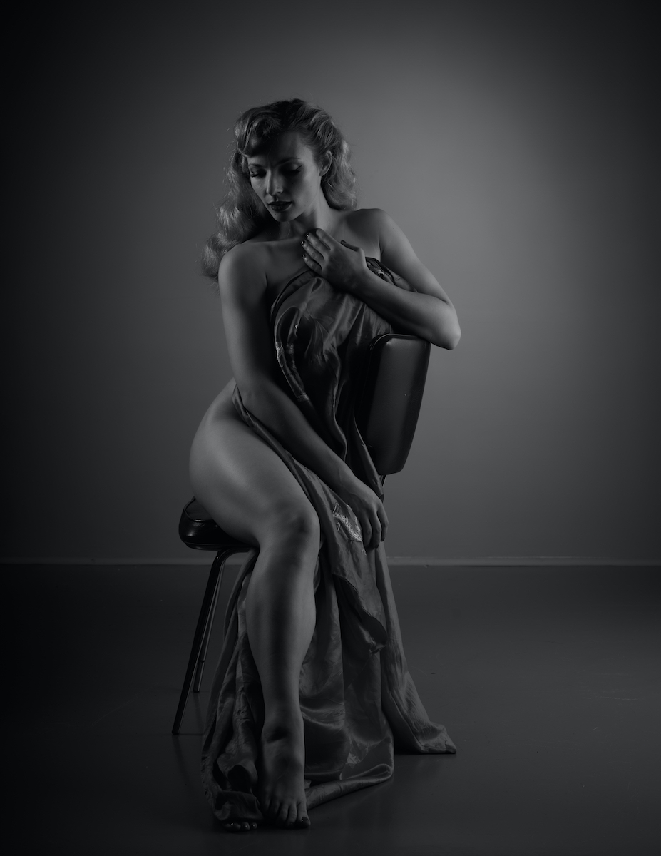 Retro Glamour - Emma Cat & Terry Mendoza Image 18