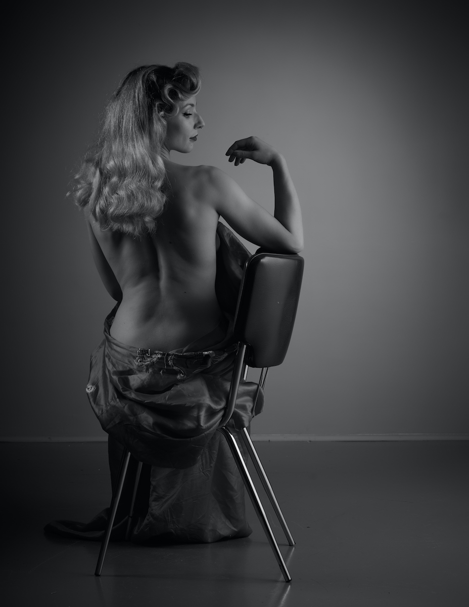 Retro Glamour - Emma Cat & Terry Mendoza Image 19