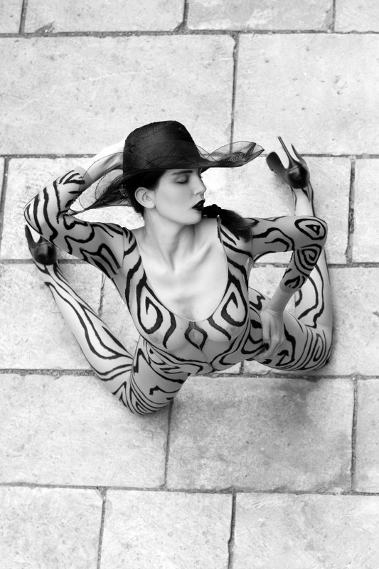 Roberto Manetta & Lella - Zebra Suit Image 9