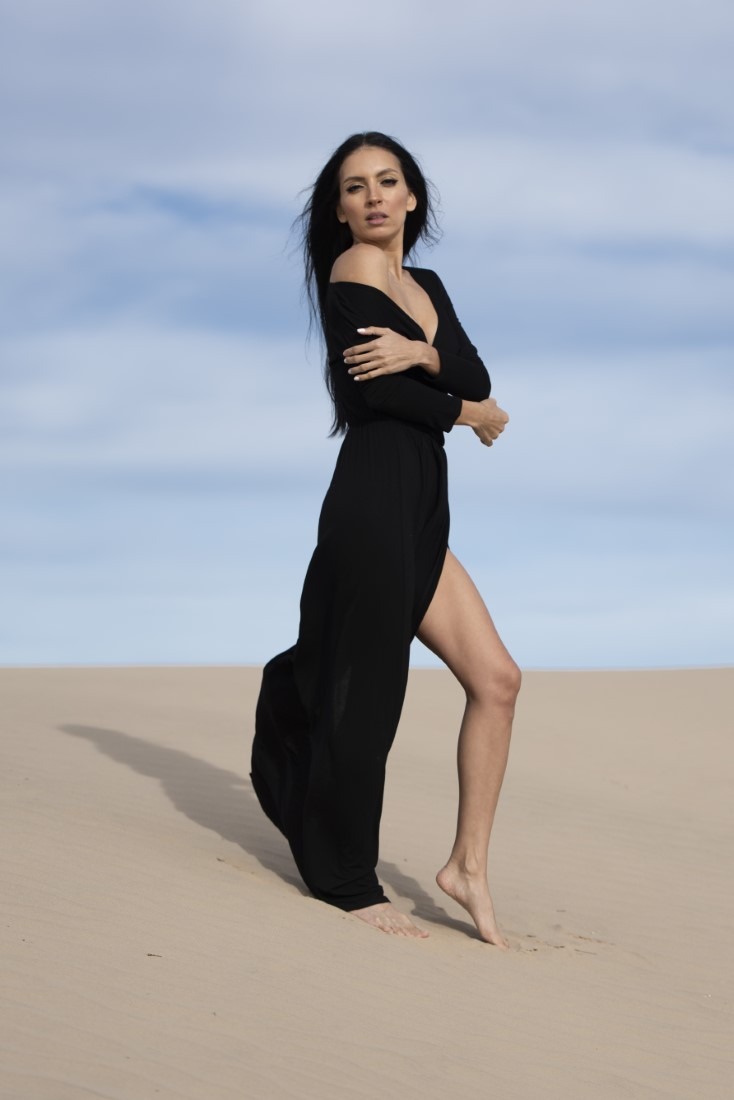 Sand And Sky - Zahria & Light Sketch Studio Image 19