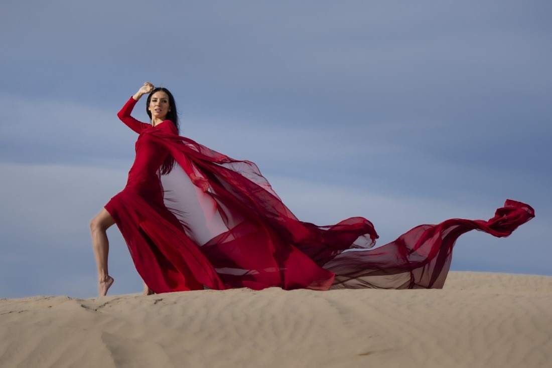 Sand And Sky - Zahria & Light Sketch Studio Image 6